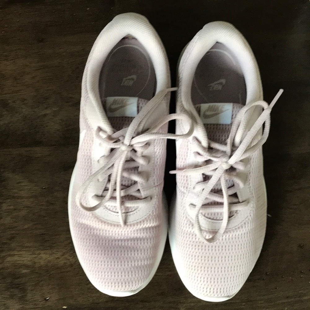 Nike sneaker great condition!